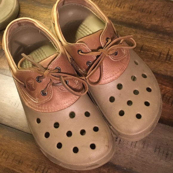 croc islander boat shoes